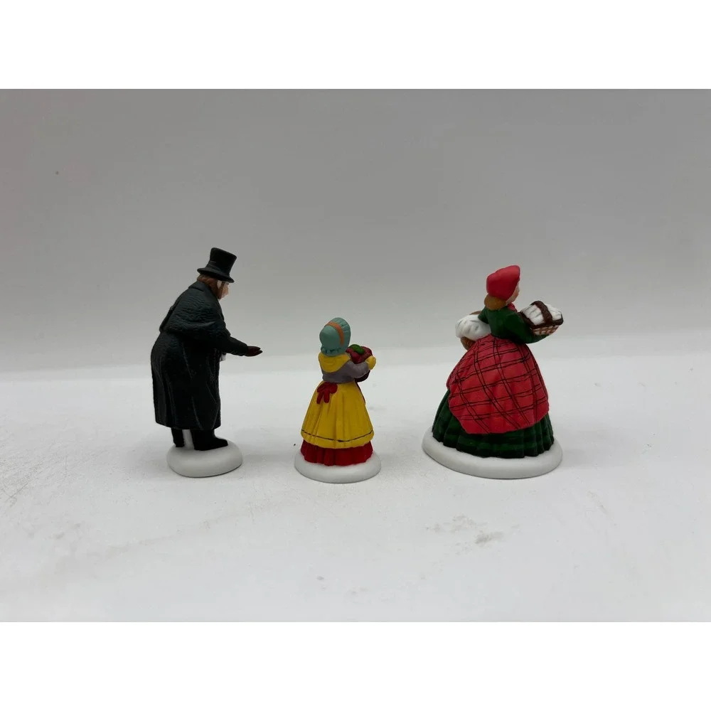 Department 56 1997 Vintage Heritage Village The Spirit Of Giving Set of 3 58322